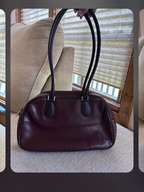 Classic Women's Leather Shoulder Bag in Deep Burgundy